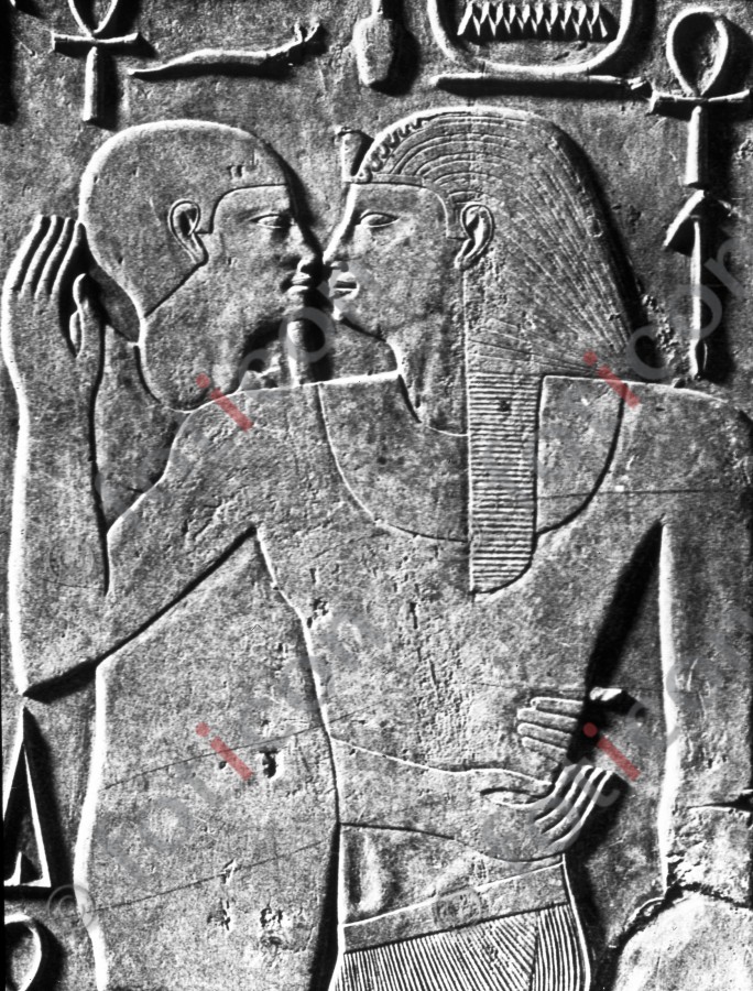 Der Gott Ptah und der Pharao Senwosret | The God Ptah and the Pharaoh Senwosret (foticon-simon-008-039-sw.jpg)